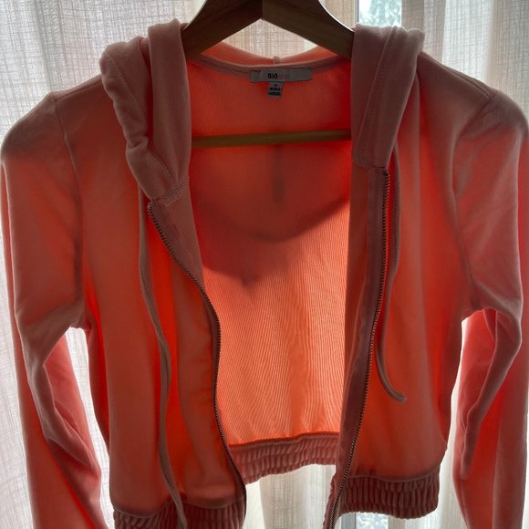 FashionNova Feeling Fortunate 3 Piece Velour Short Set - Peach - Picture 6 of 9